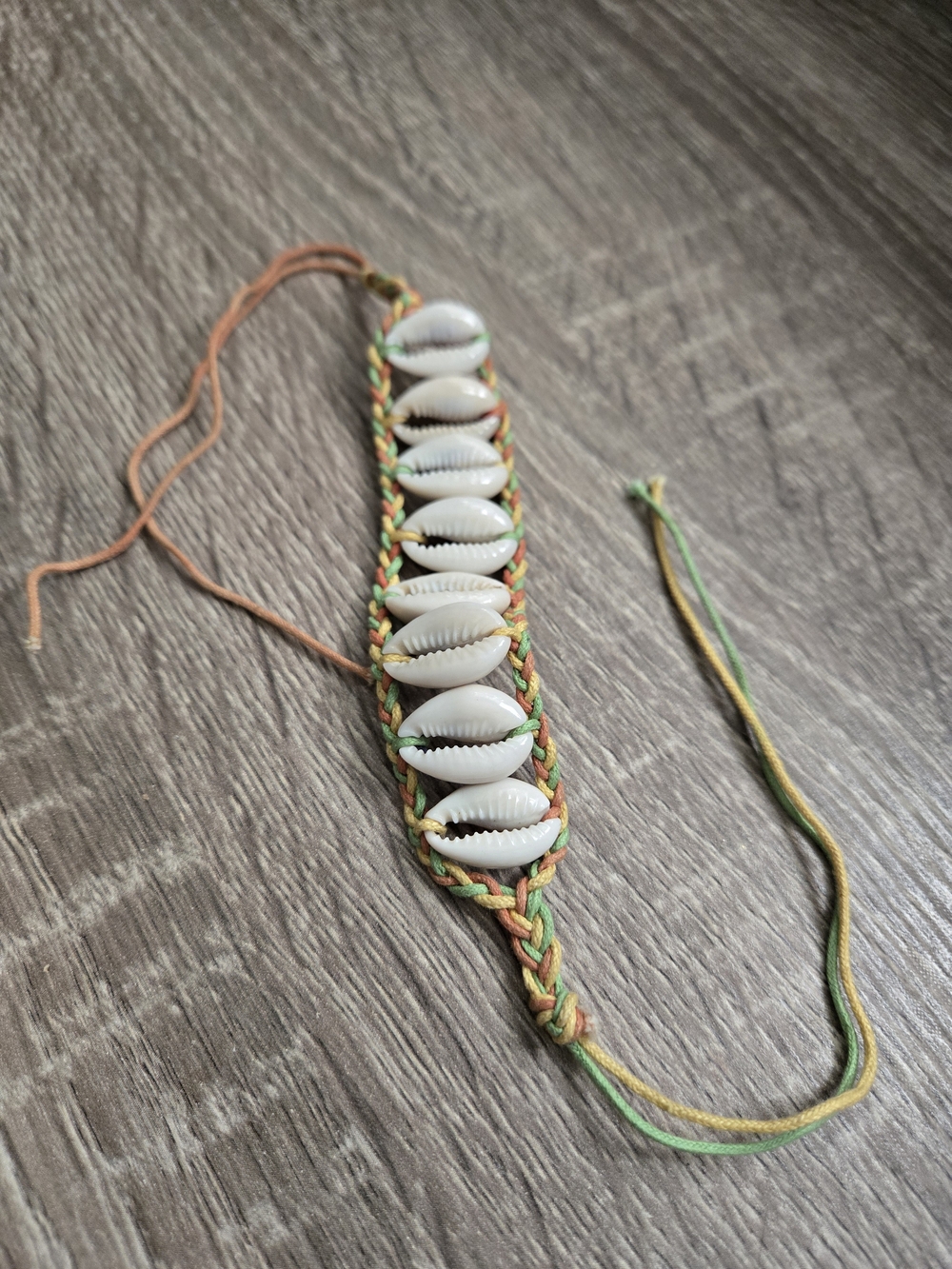 Shell Braided Anklet/Bracelet - Picture 2 of 3